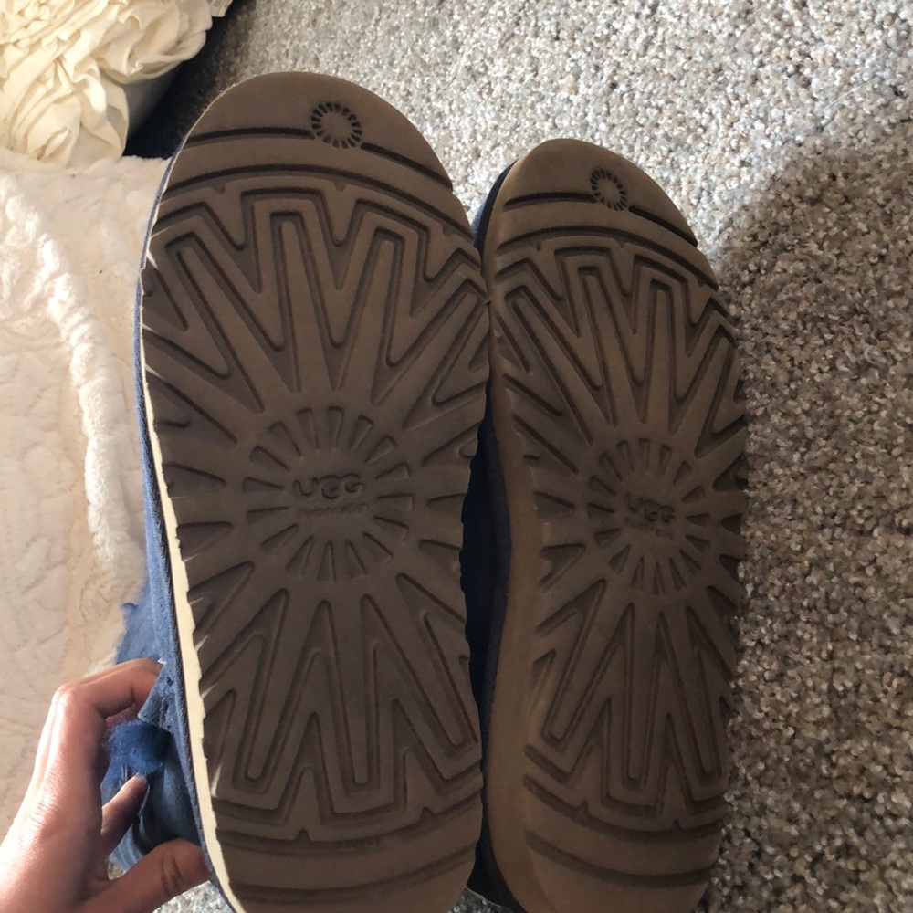 Great Condition Bailey Button Uggs - image 6